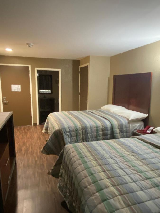 Hotel Jamaica Plaza New York Exterior photo